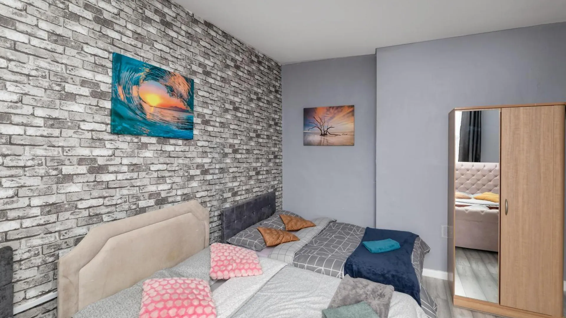 Apartment Newcastle City Centre Super Spacious Town House Free Parking And Wi-Fi