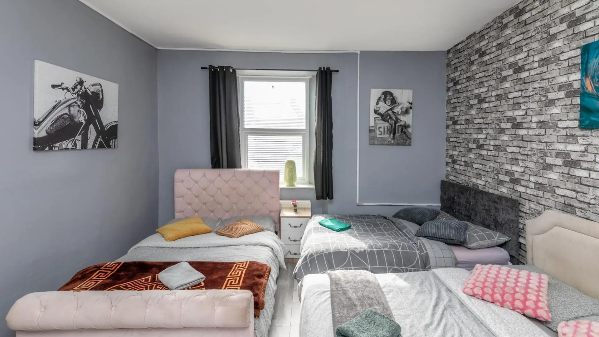 Newcastle City Centre Super Spacious Town House Free Parking And Wi-Fi
